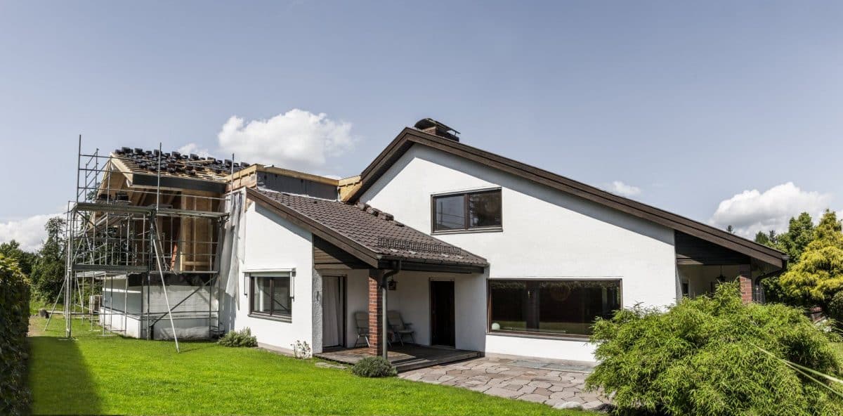 Quels sont les erreurs courantes à éviter lors d’une rénovation immobilière?