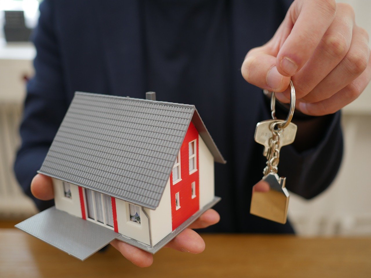 Quels sont les avantages et les inconvénients des assurances immobilières ?