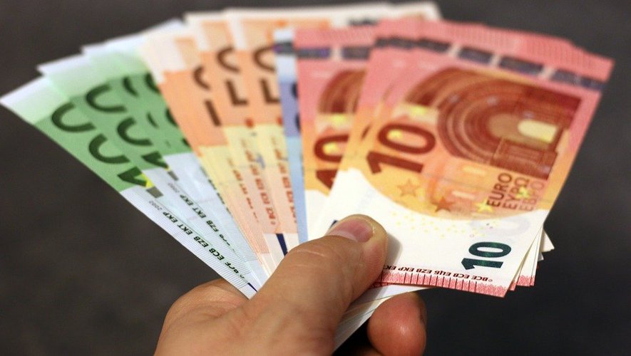 Quel salaire pour emprunter 300 000 euros sur 25 ans ?